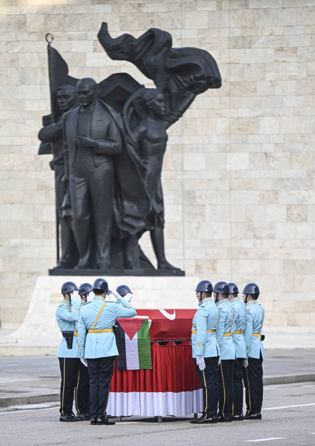 Hasan Bitmez için Meclis'te cenaze töreni. Babası Filistin atkısıyla uğurladı - Resim: 32